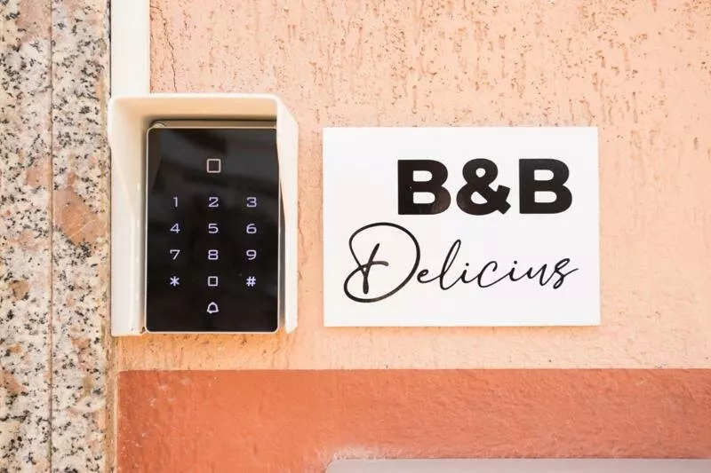 L'ingresso di B&B Delicius con accesso a codice
